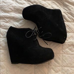 Like new! Black wedge booties